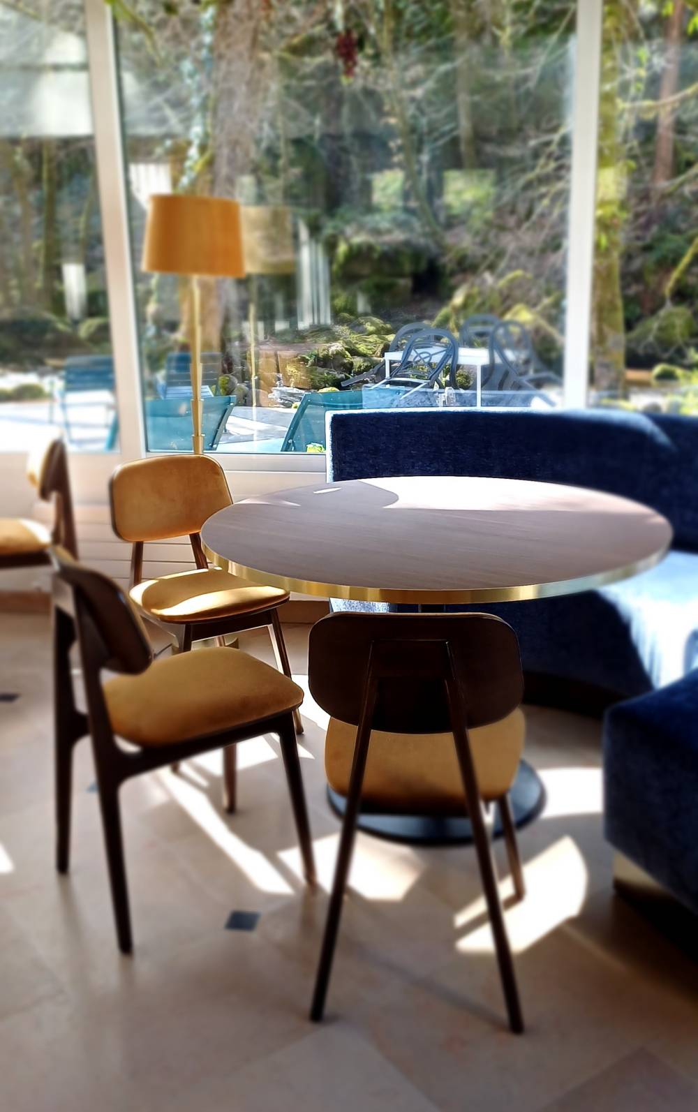 RESTAUIRANT MOBILIER COLLINET